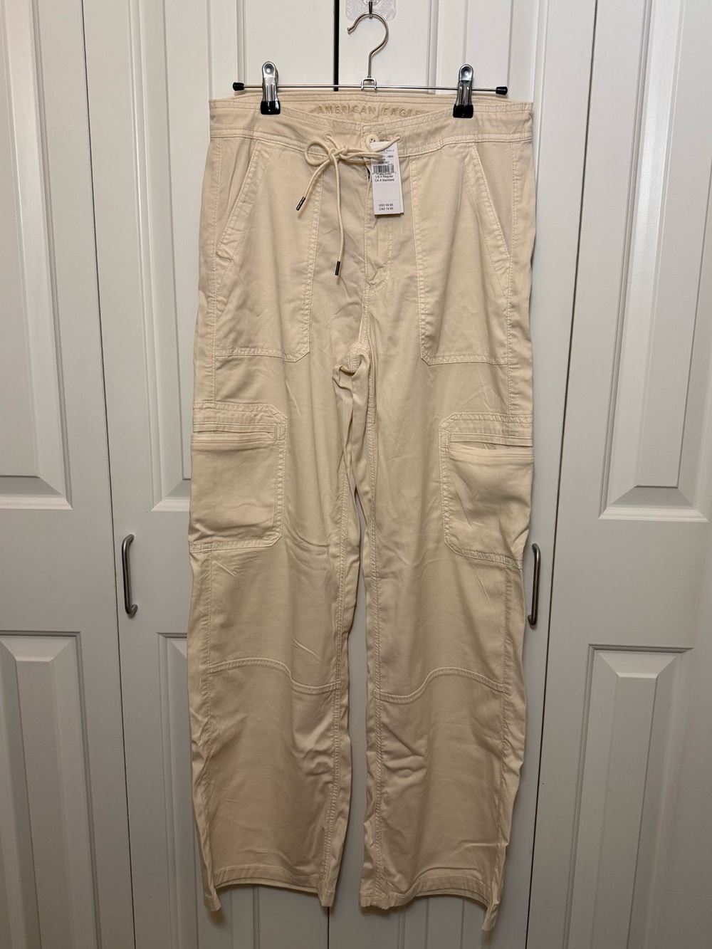 NWT American Eagle AE Cargo Pant Cream US 4